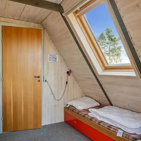 Charming Older Two-storey With Annex, Covered Terrace And Large Garden Close To The Beach, Forest And The Cosy Harbour Town Of 펜션 에벨토프트