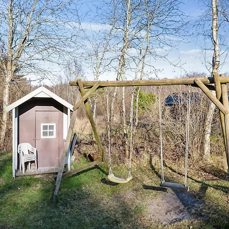 Charming Older Two-storey With Annex, Covered Terrace And Large Garden Close To The Beach, Forest And The Cosy Harbour Town Of 펜션 *