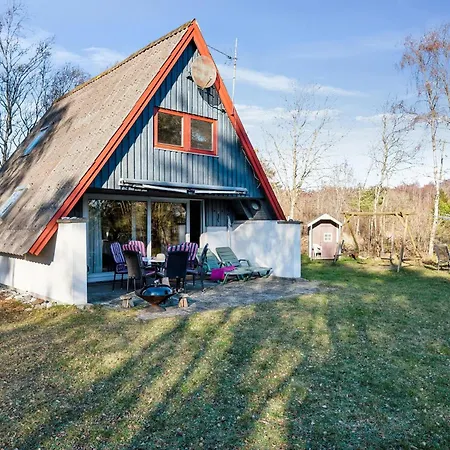 Charming Older Two-storey With Annex, Covered Terrace And Large Garden Close To The Beach, Forest And The Cosy Harbour Town Of 펜션 *